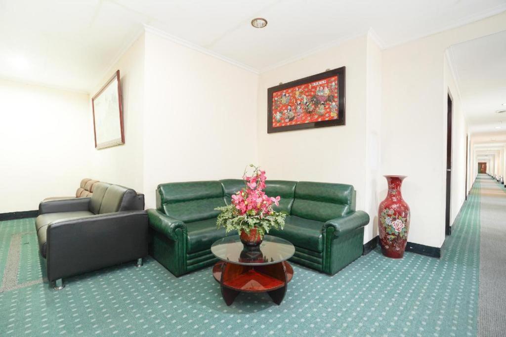 New Grand Park Hotel 2*