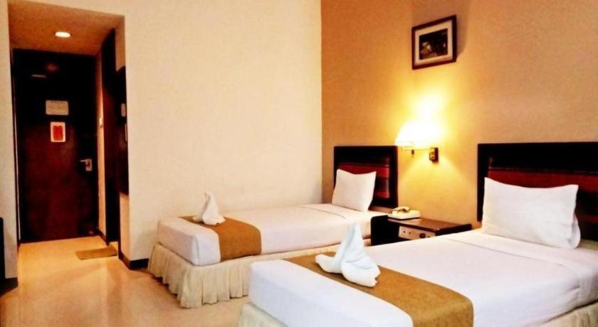 New Grand Park Hotel 2*