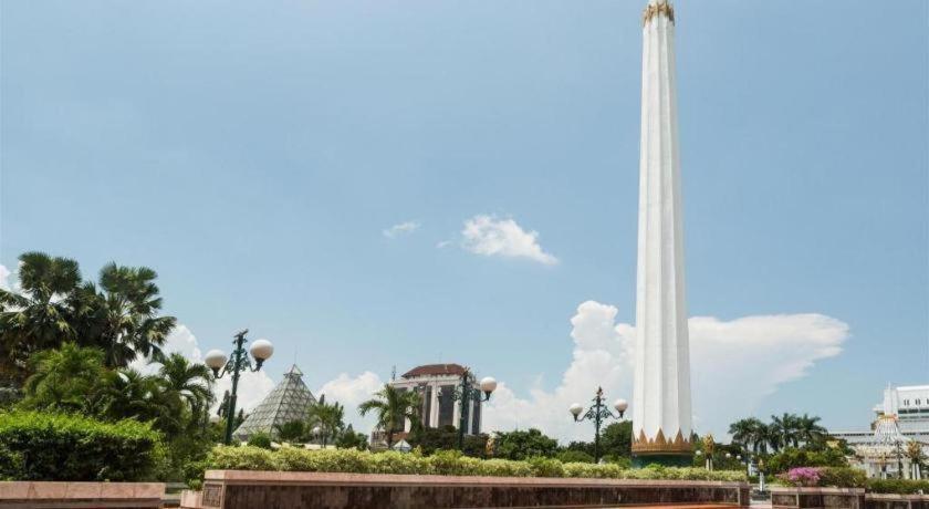 New Grand Park Surabaya