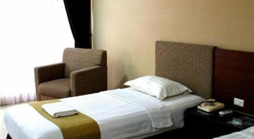 Hotel New Grand Park 2*
